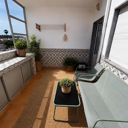 منزل للإقامة Privado Com Cama De Casal Em Penthouse Com Bbq بورتيماو