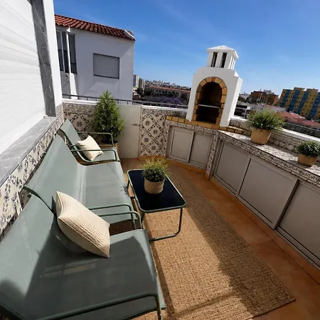 Privado Com Cama De Casal Em Penthouse Com Bbq *